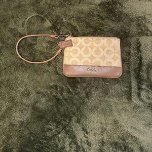 Coach wristlet like new